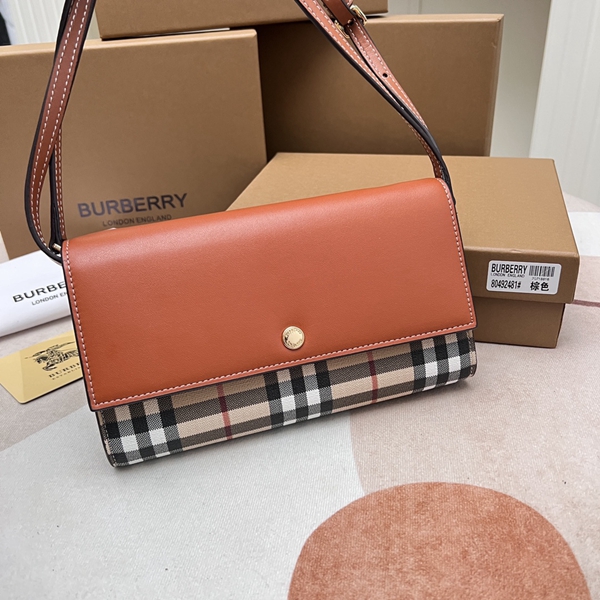 バーバリー財布全体デザイン